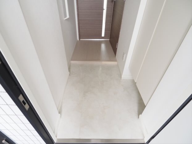 レオーネ方南町 玄関