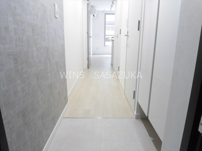 ラペルラ世田谷赤堤  玄関