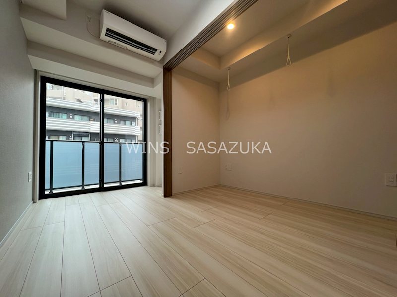 ワンルーフレジデンス中野南台 リビング