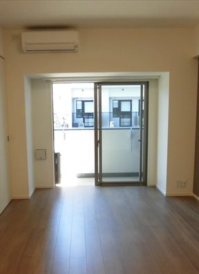 コンフォリア下北沢 リビング