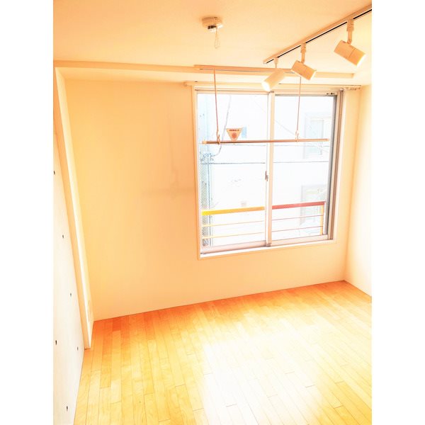 モデュロール渋谷本町 リビング