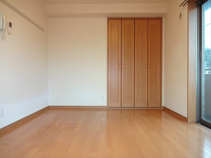 サン・リビオン  ベッドルーム