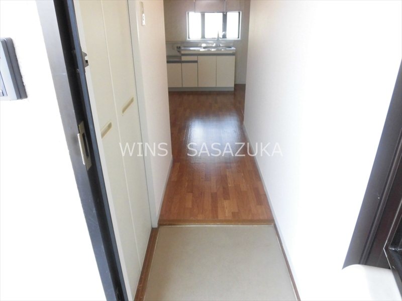 アゼリアコートTY  玄関