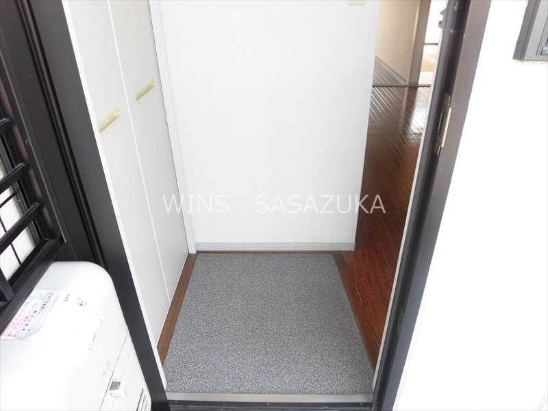 アゼリアコートTY  玄関