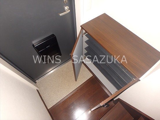 アヴニール黎明 玄関