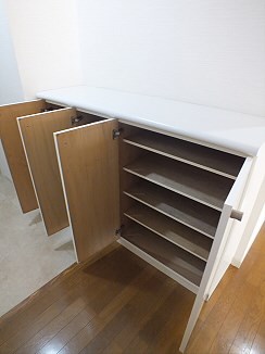 ミール千歳烏山 玄関