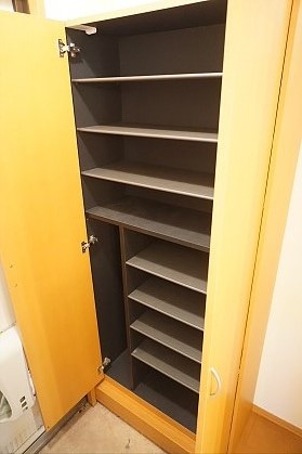 カルムハイツ 玄関