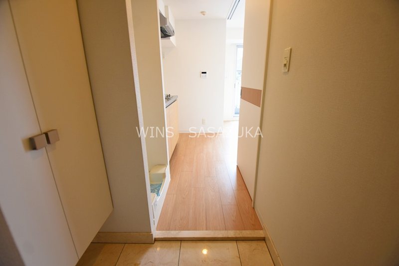 レジディア笹塚Ⅱ　 玄関