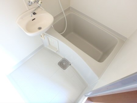 コートハウスＪ‐B棟 風呂画像