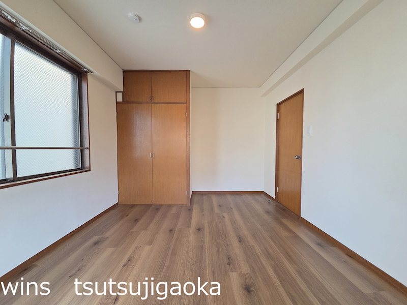 アゼリアガーデン ベッドルーム