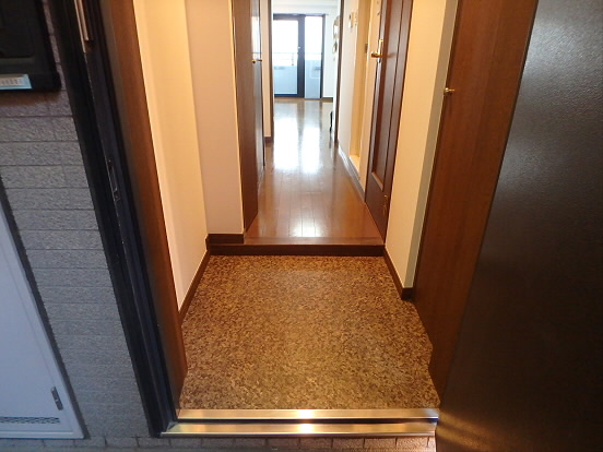 グランド・ガーラ笹塚　 玄関