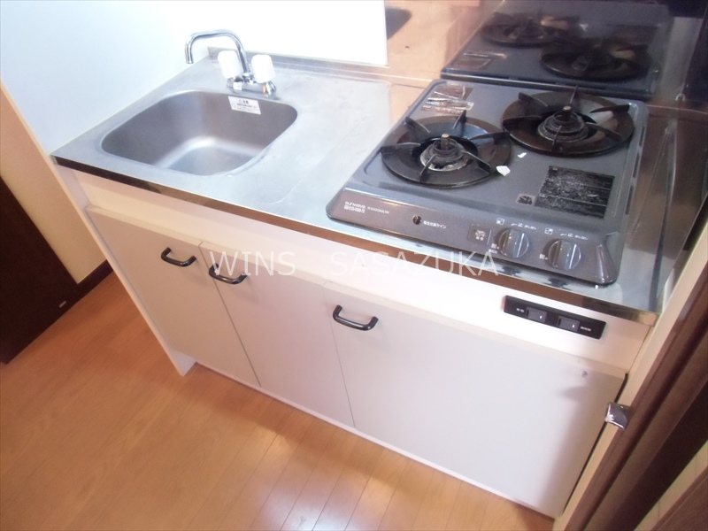 アンプルール・フェールドゥ・イズミ　 キッチン