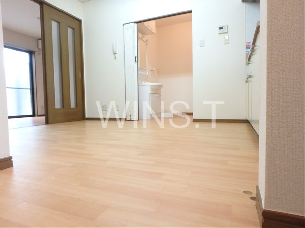 ヤヨイユー リビング