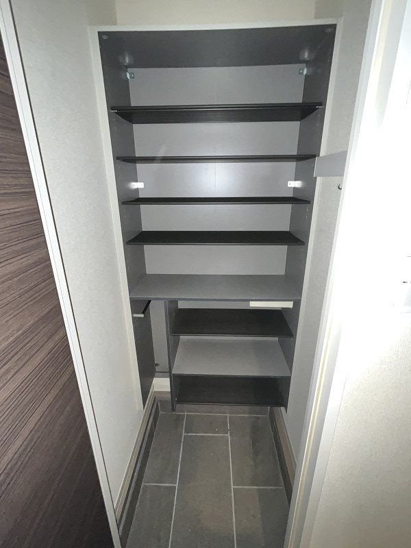 エルミタージュ南烏山 玄関