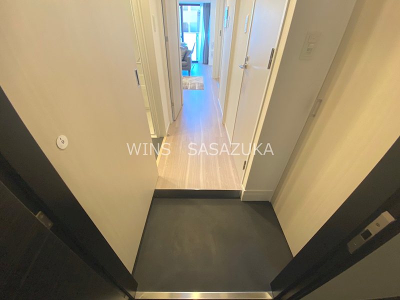 プラウドフラット渋谷笹塚 玄関