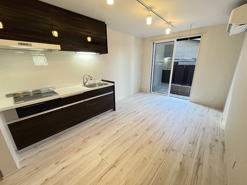 エムキース国領AB リビング