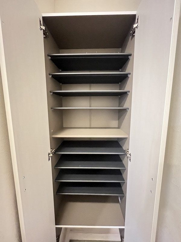 エムキース国領AB 玄関