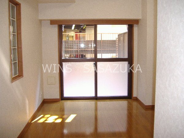 トーシンフェニックス笹塚駅前弐番館　 リビング