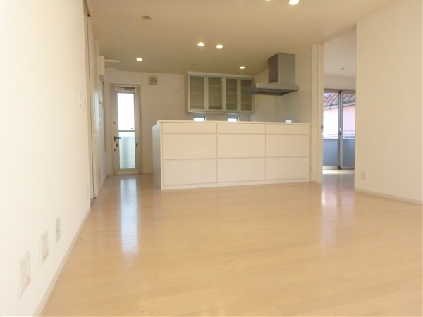 緑ヶ丘戸建 リビング