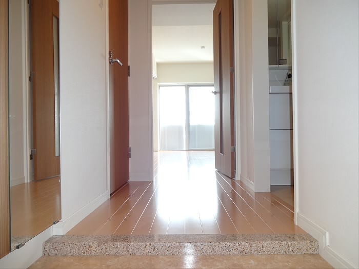 ウィスタリア調布 玄関