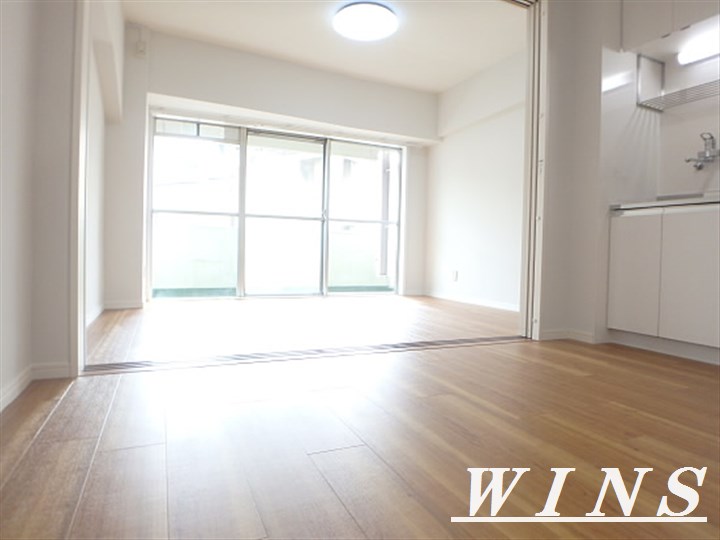 神山ビル リビング