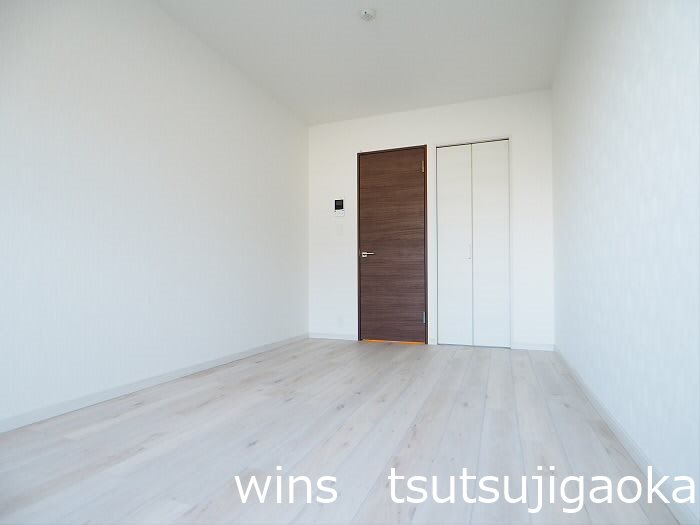 グローリオシェルト仙川Ⅱ ベッドルーム