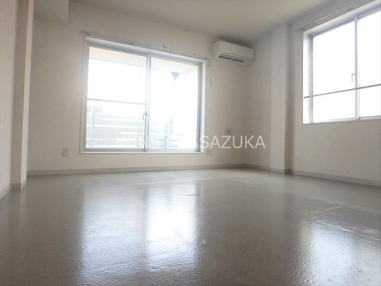 ＭＳ西原ビル  リビング