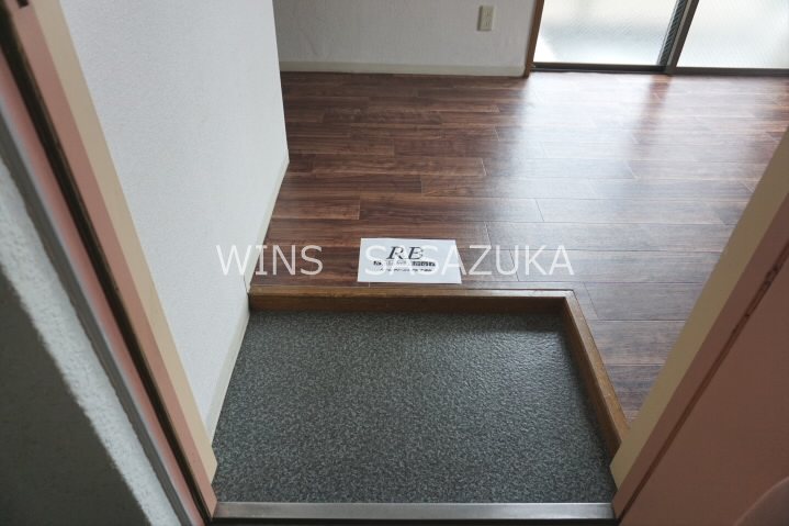 メゾンドNSK 玄関