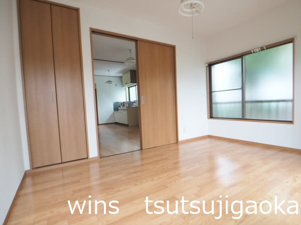 メゾン尾林 ベッドルーム