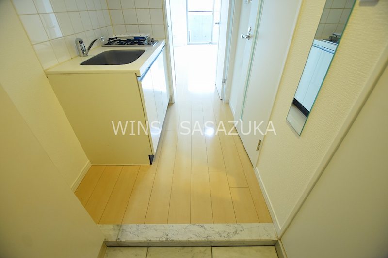 CYNTHIA FOUR-D DAITABASHI  玄関