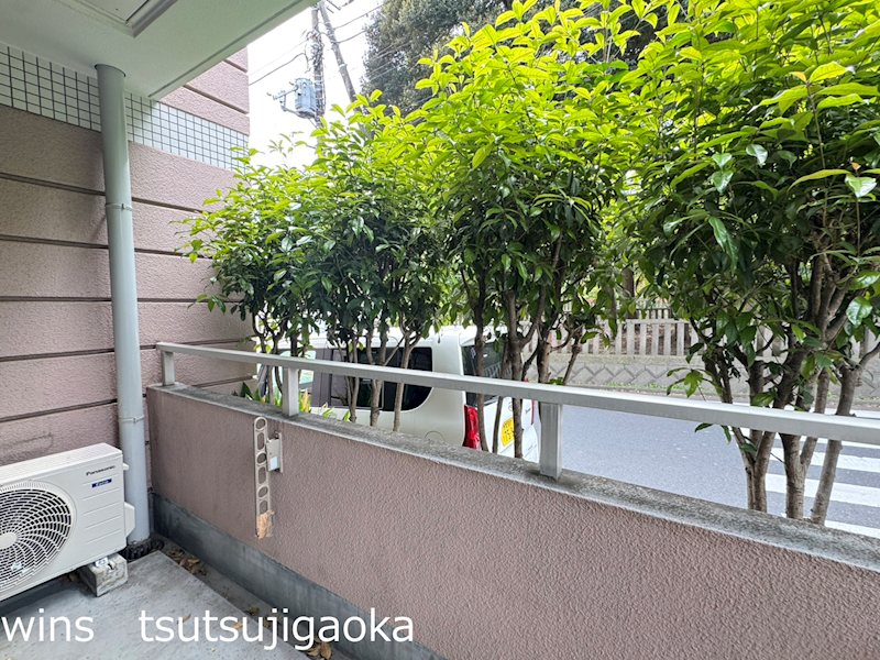 メゾンドラフィネ宮下 ベランダ