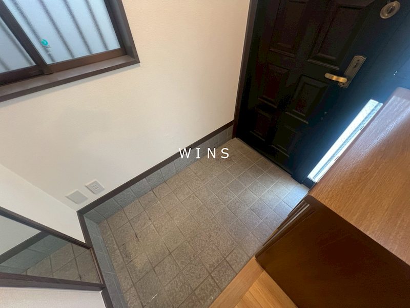 幡ヶ谷戸建 玄関