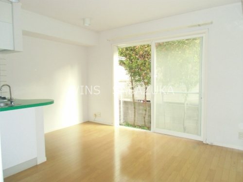 デザインコート赤堤 リビング