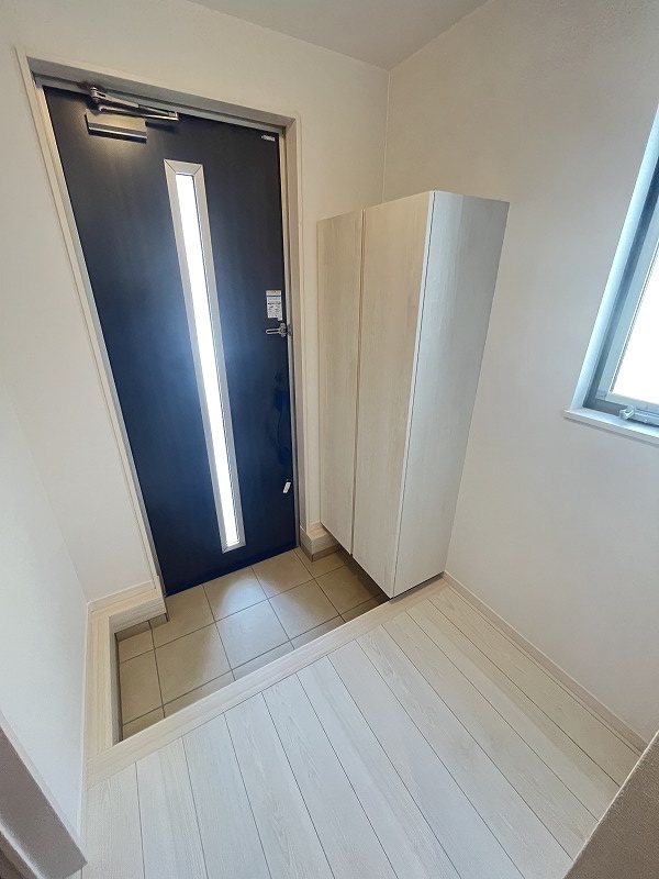 西つつじヶ丘1丁目戸建（再契約型） 玄関