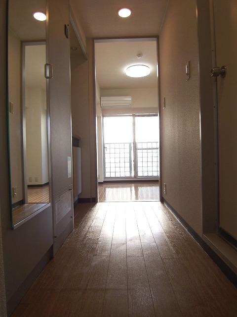 GRAZIA方南町 玄関