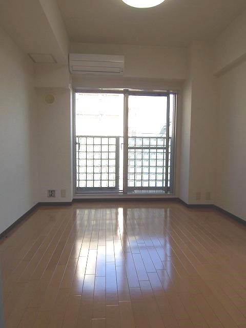 GRAZIA方南町 リビング