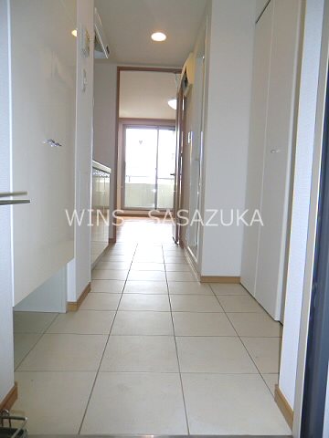 日神デュオステージ笹塚西館 玄関