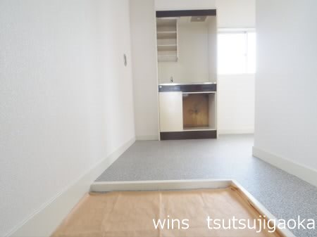 メゾントコナミ 玄関