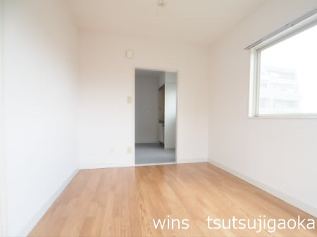 メゾントコナミ リビング