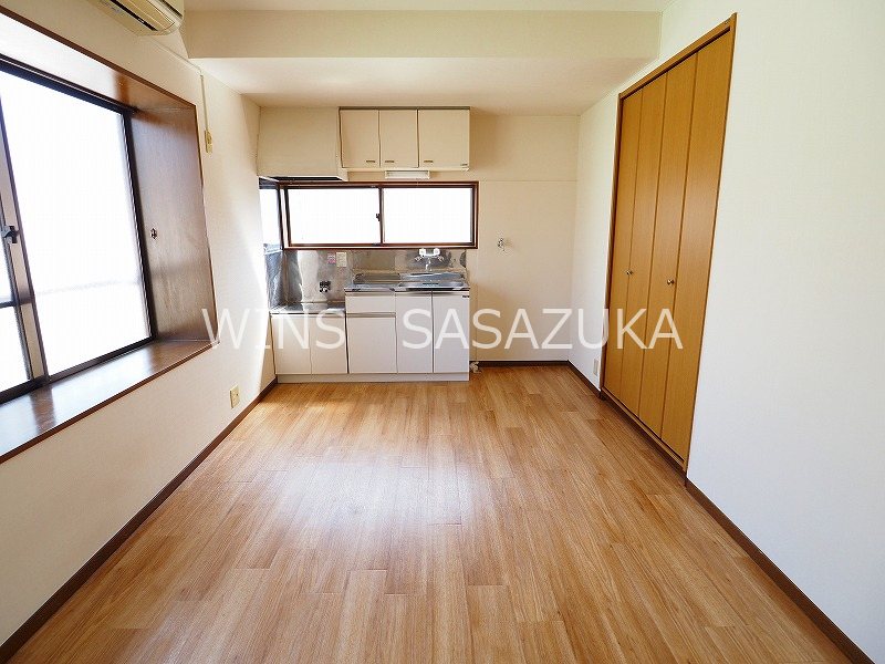 尾崎ハウス リビング