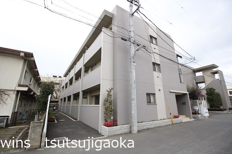 クレセント馬部（バベ） 外観