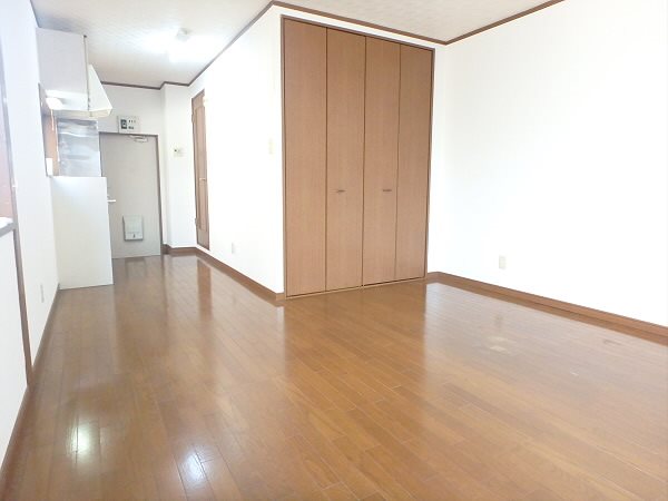 グリーンメゾネット リビング