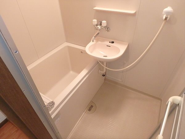 グリーンメゾネット 風呂画像