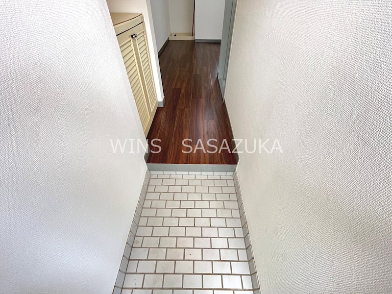 メゾンイーストワイド 玄関