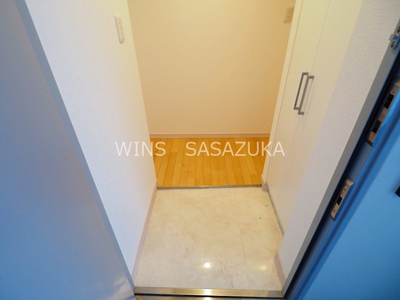 プライマル方南町 玄関