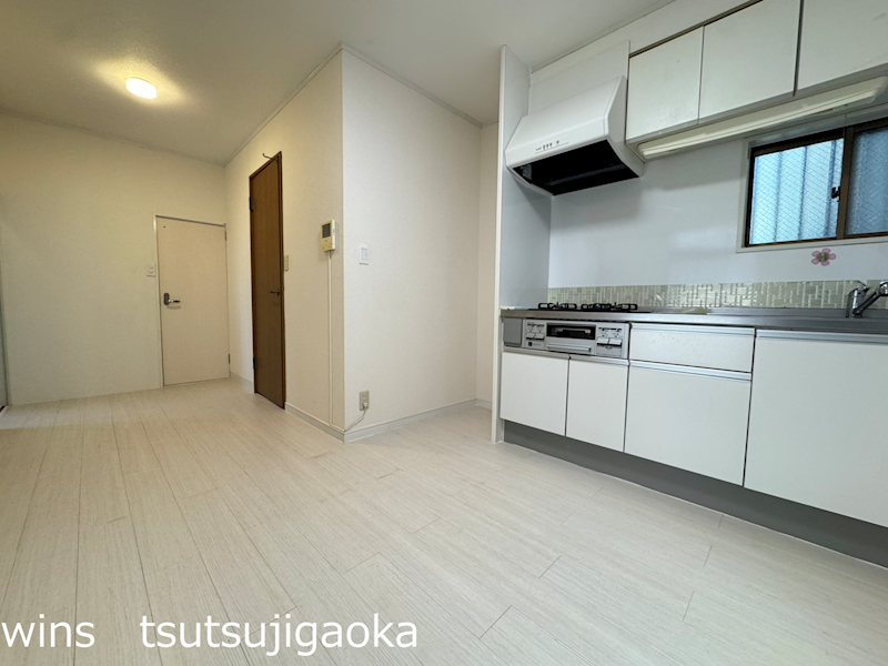 西つつじケ丘1丁目戸建 リビング