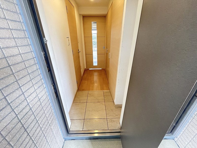 メゾン２１ 玄関