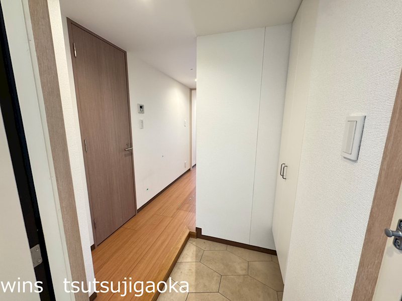 アンビックスつつじヶ丘　A棟 玄関