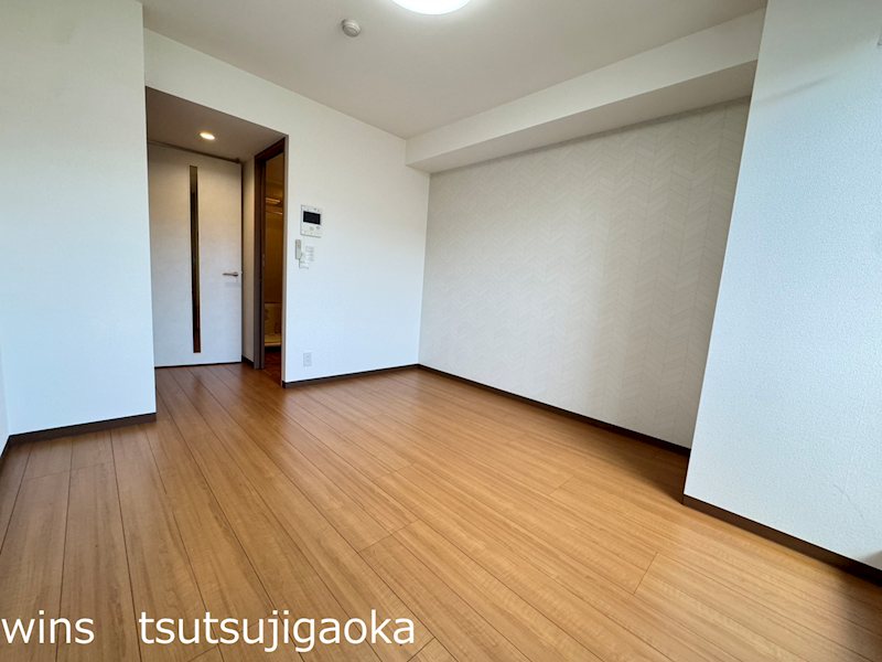 アンビックスつつじヶ丘　A棟 リビング