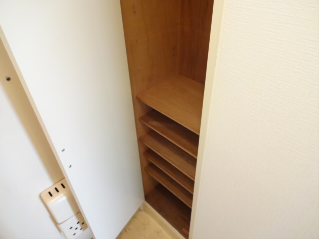 ピュアライフ  玄関